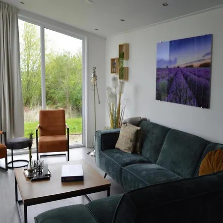 Near Bemelerberg Reserve בית נופש Bemelen